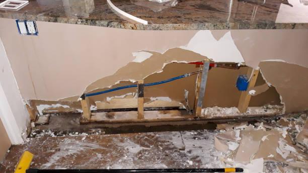 Best Sewage cleanup and water damage restoration  in Stonebridge, NJ